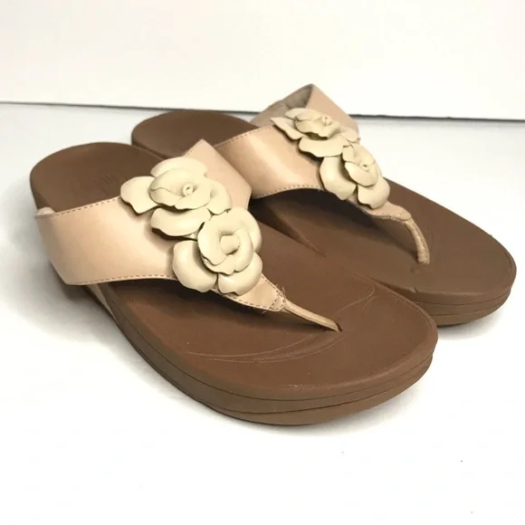 Fitflop Shoes Fitflop Womens Bloom Toe Post Flip Flop Flower Beige Tan Floral Detail Size 7m Poshmark